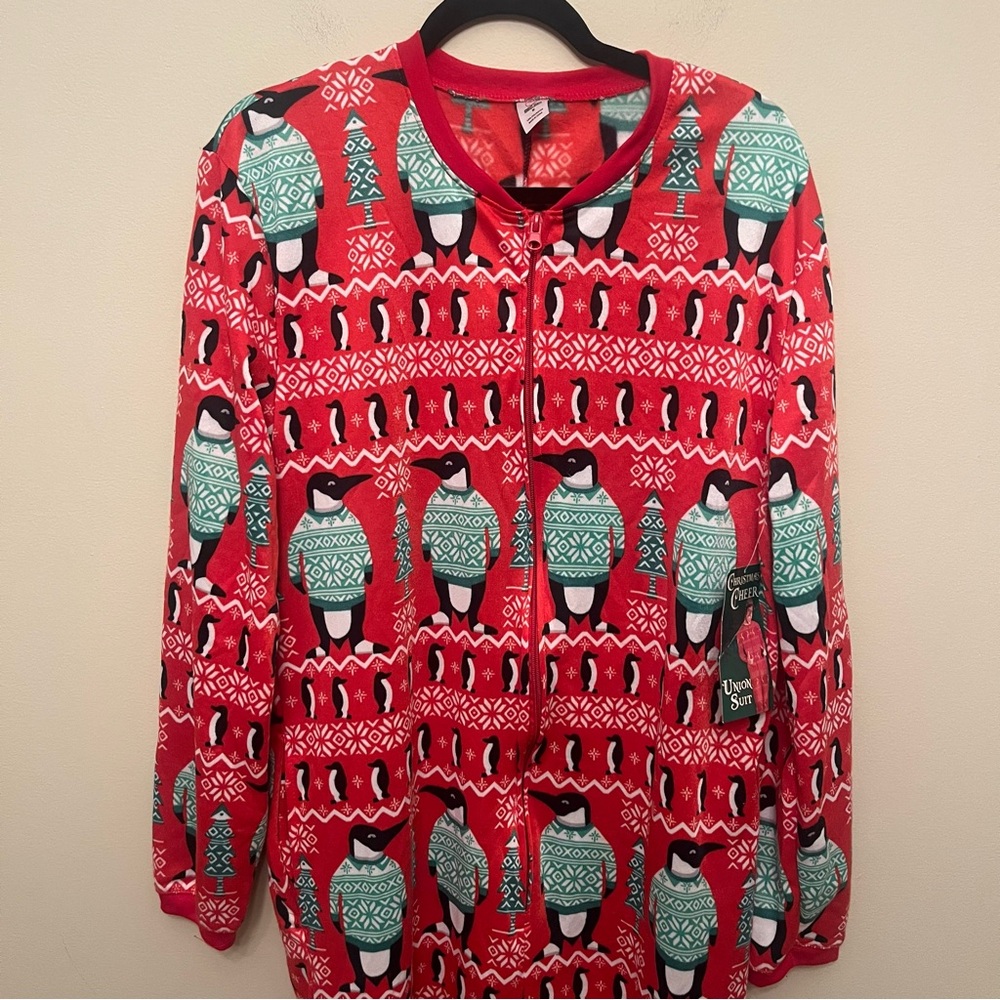 NWT Christmas Cheer Union Suit Penguins December 25th Men's Medium Zip Up